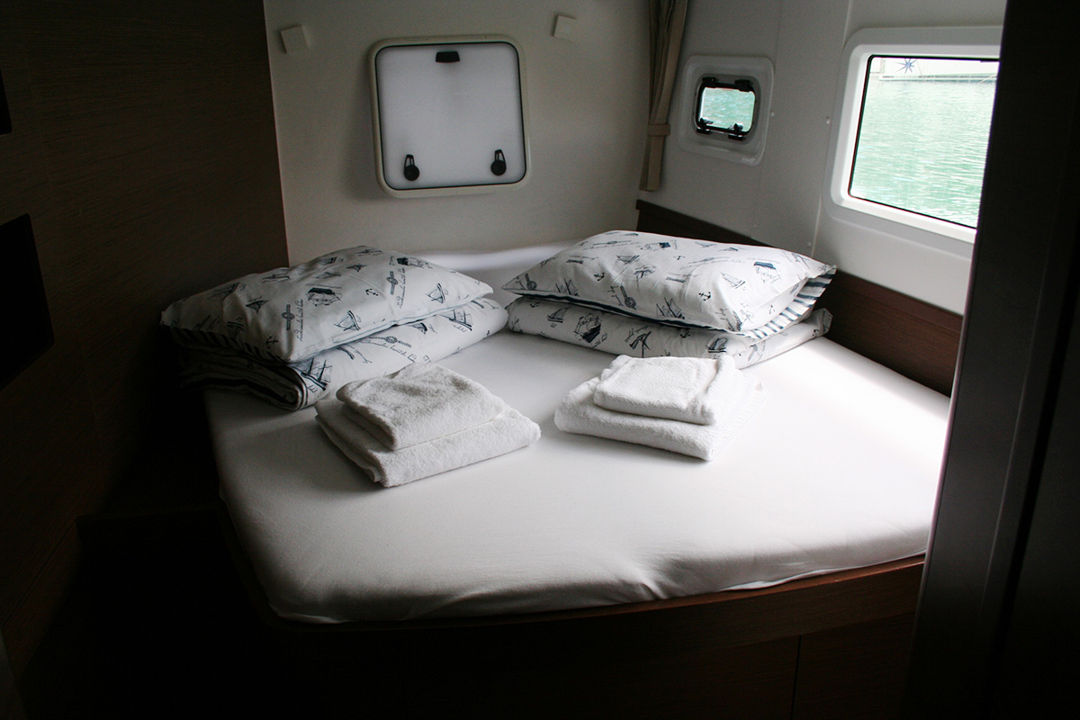 Photo #16 - Lagoon 42 - 4 + 2 cab. (Wilma af Sweden) en Dubrovnik - 41613