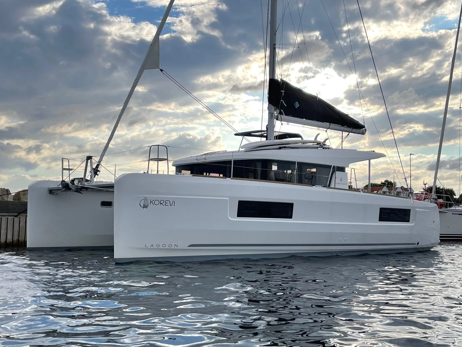 Lagoon 40 - 4 + 2 cab (Arctic Charm)  - 3