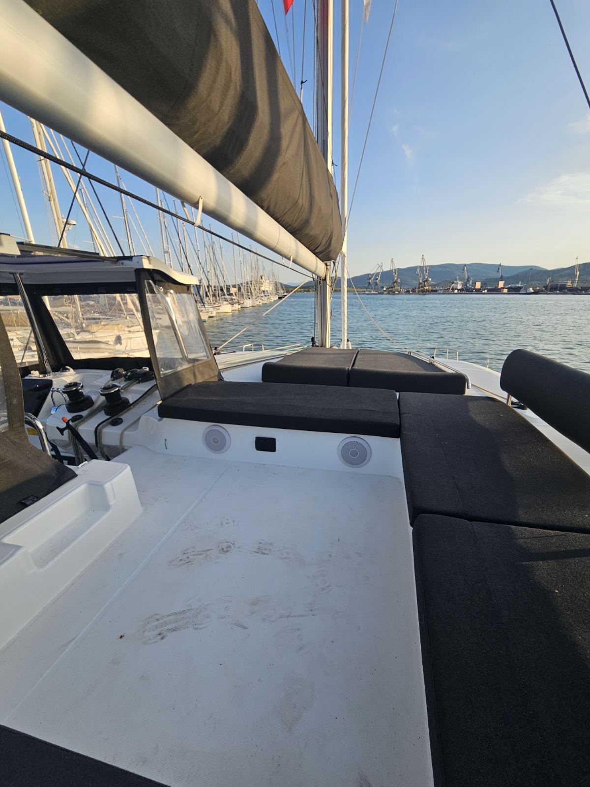 Lagoon 43 - 4 + 2 cab. — photo 22