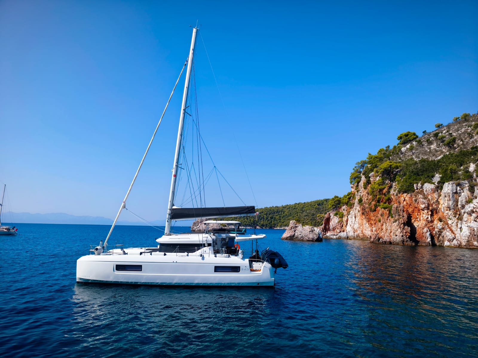 Lagoon 43 - 4 + 2 cab. — photo 36