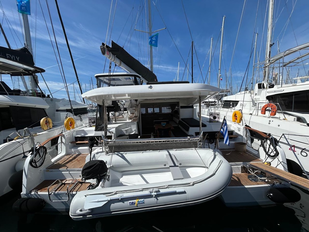 Photo #3 - Lagoon 43 - 4 + 2 cab. (Zen 2) en Athènes - 41674
