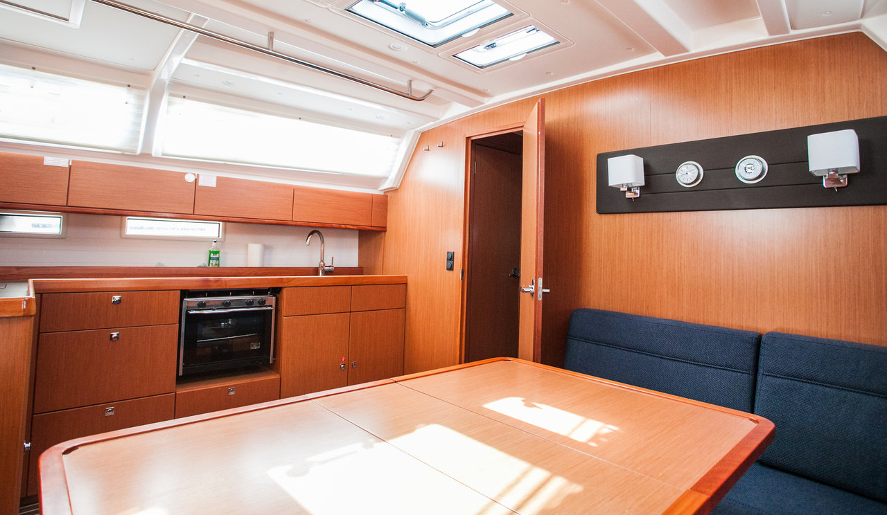 Photo #9 - Bavaria Cruiser 46 - 4 cab. (Lovro) en Trogir - 41680