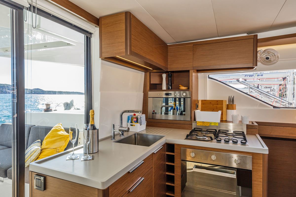 Photo #9 - Lagoon 50 - 6 + 1 cab. (Summer Star) en Trogir - 41685