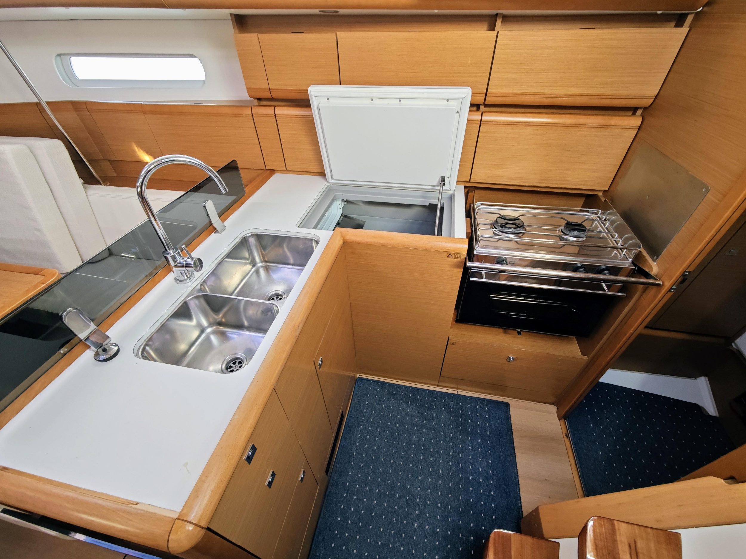 Photo #6 - Sun Odyssey 379 (Soprano) in Sukosan - 41743
