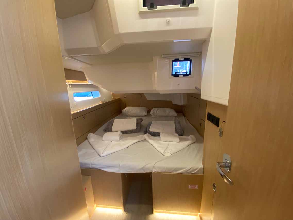 Bavaria C46 - 5 cab. — photo 9