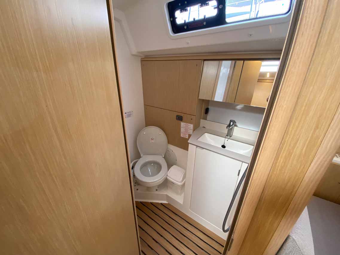 Bavaria C46 - 5 cab. — photo 12