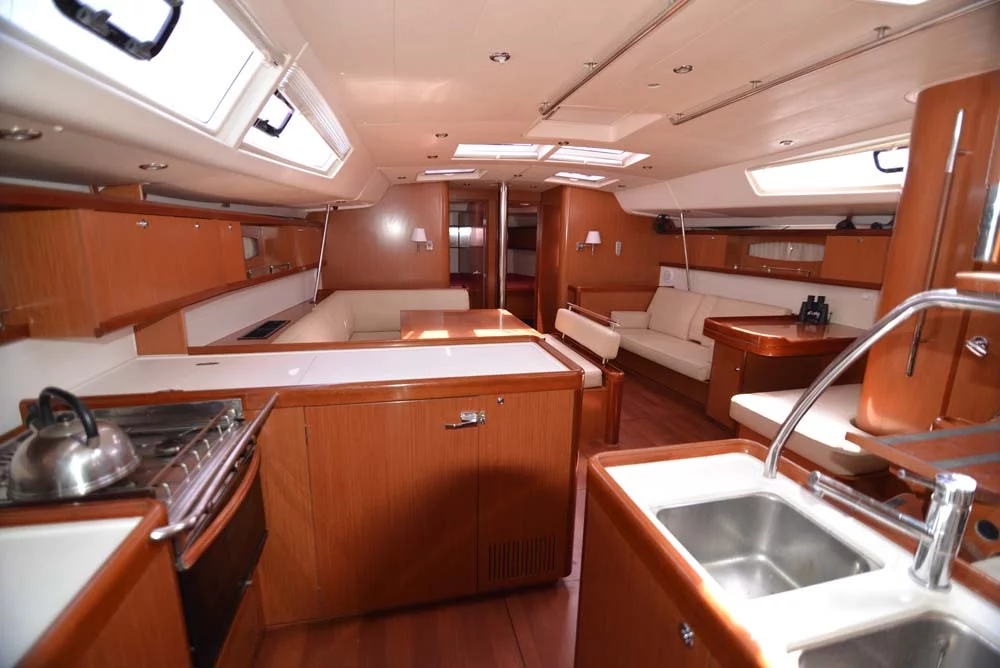Oceanis 54 - 4 + 1 cab. (Captain John)  - 12