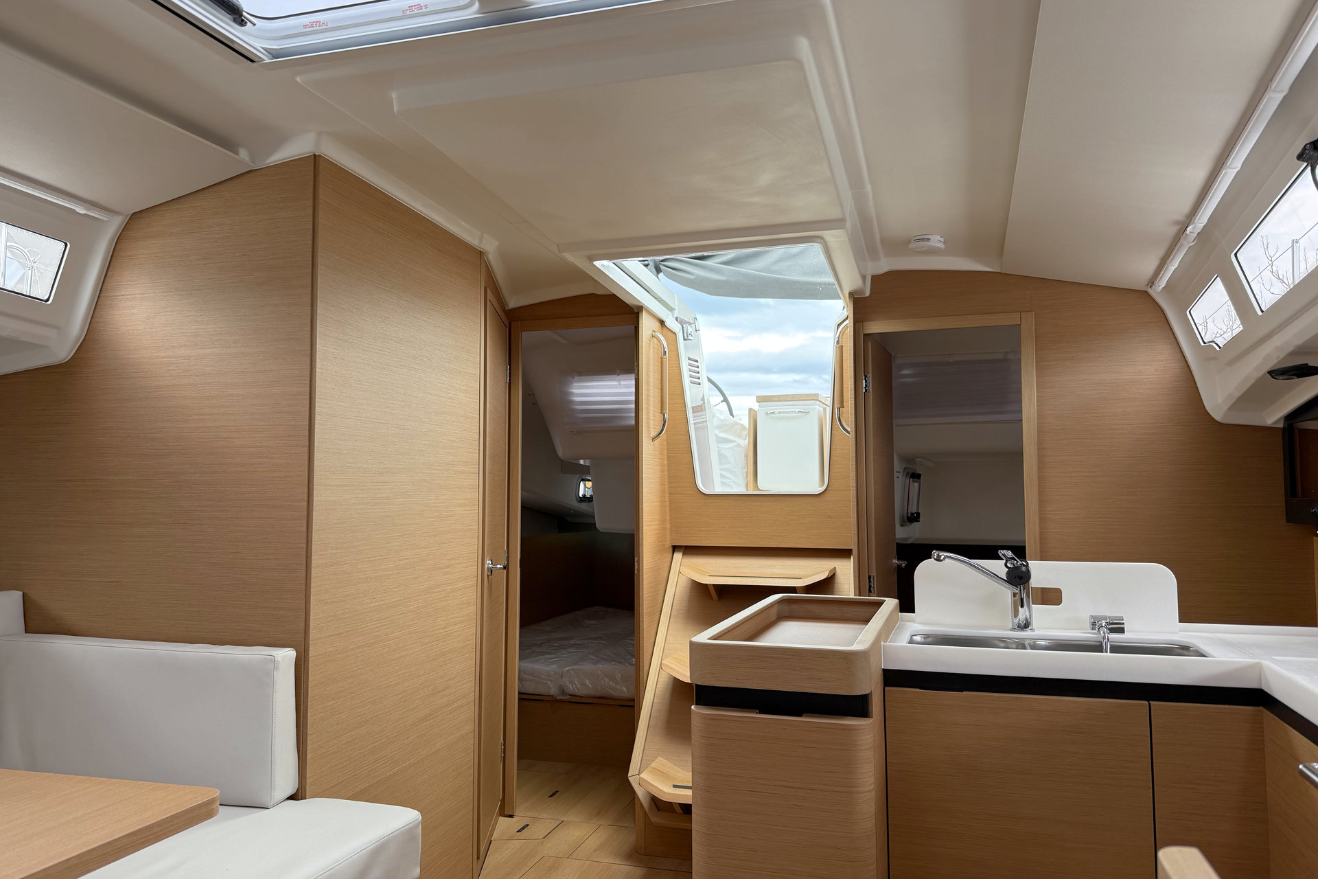 Photo #15 - Sun Odyssey 410 - 3 cab. (Mare) in Rogoznica - 41808