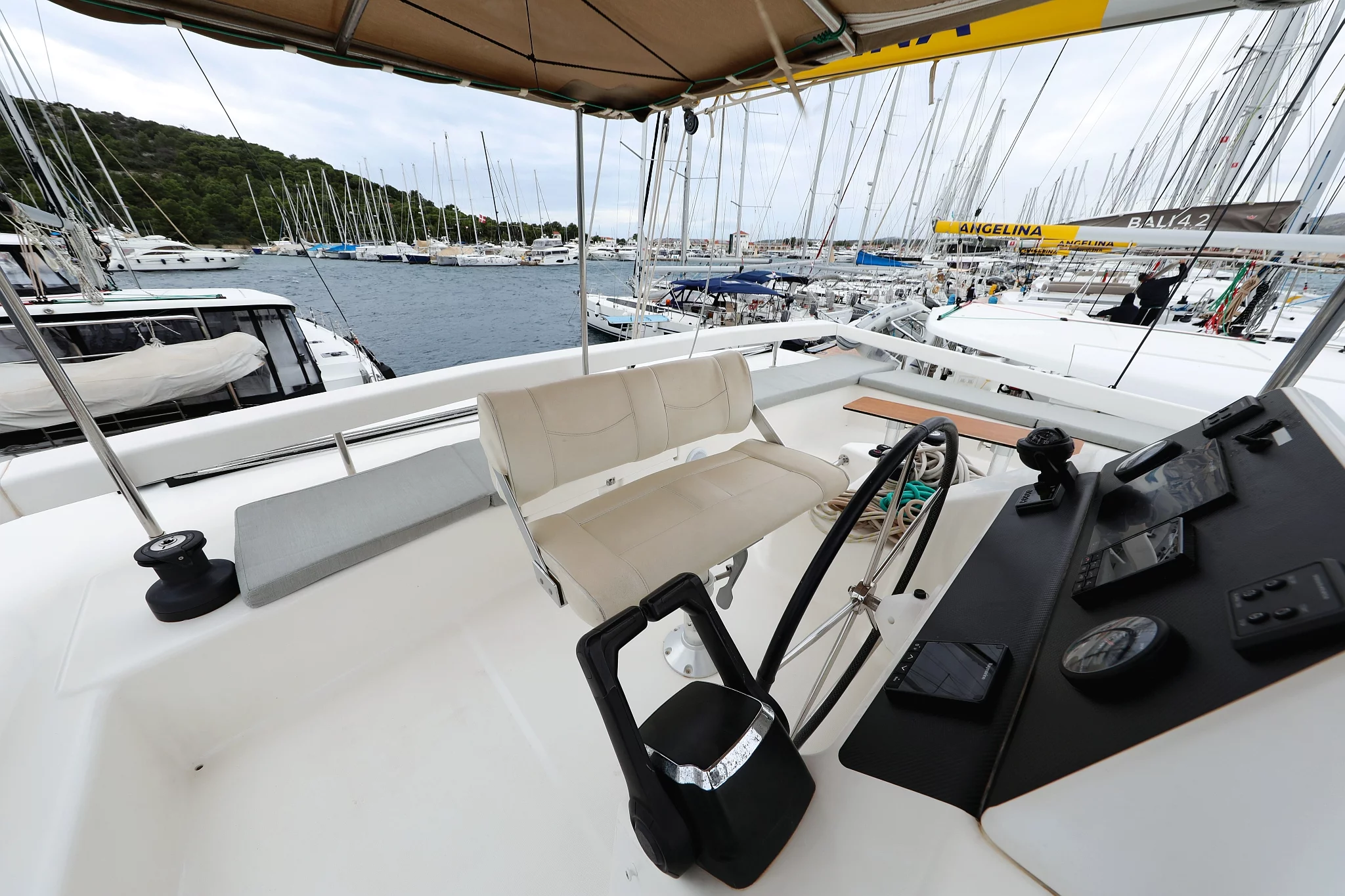 Dufour 48 Catamaran - 5 + 1 cab. (Believe)  - 8