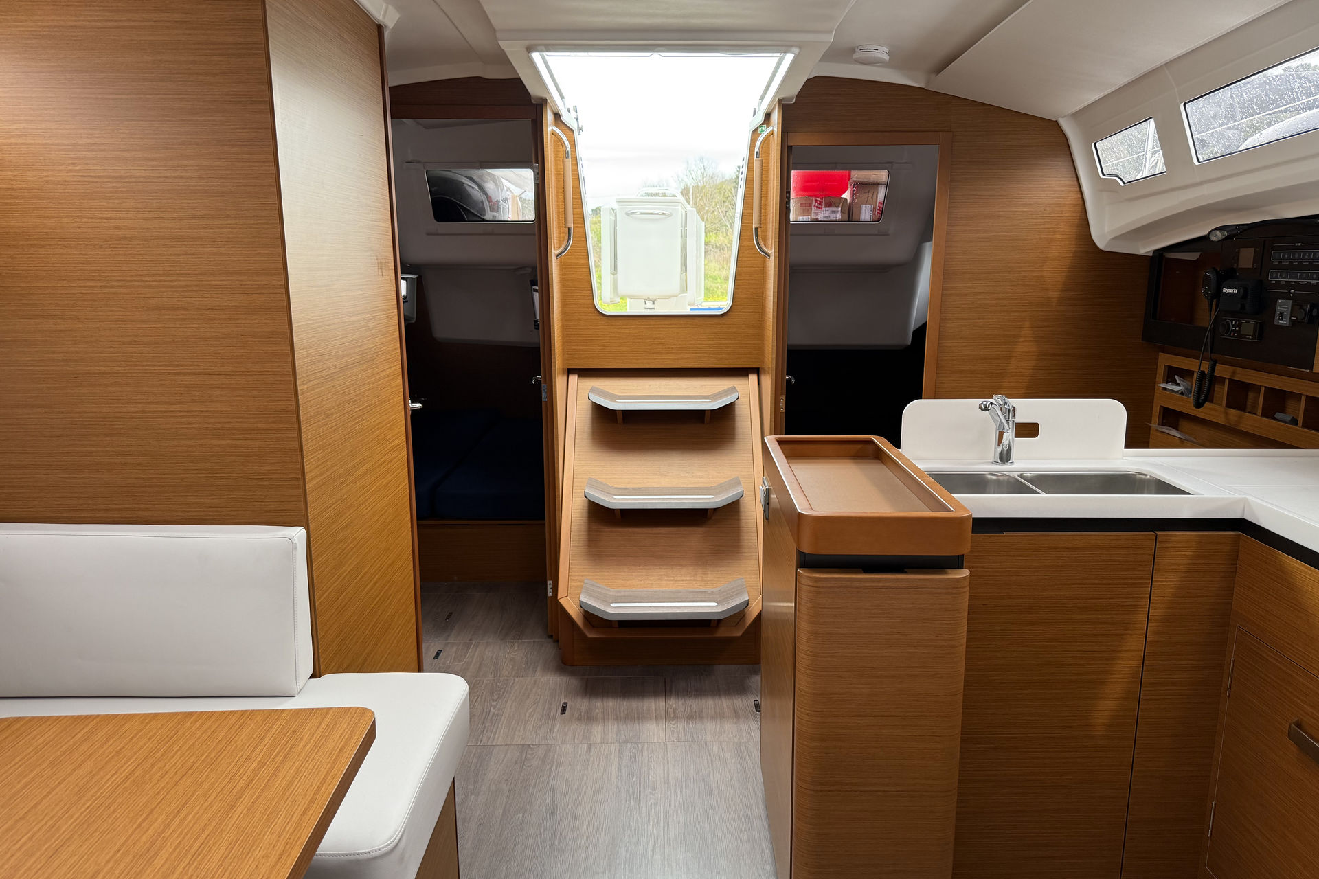 Sun Odyssey 410 - 3 cab. — photo 5