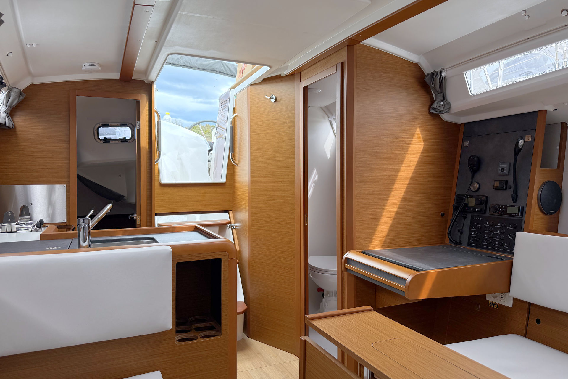 Sun Odyssey 349 - 2 cab. — photo 19