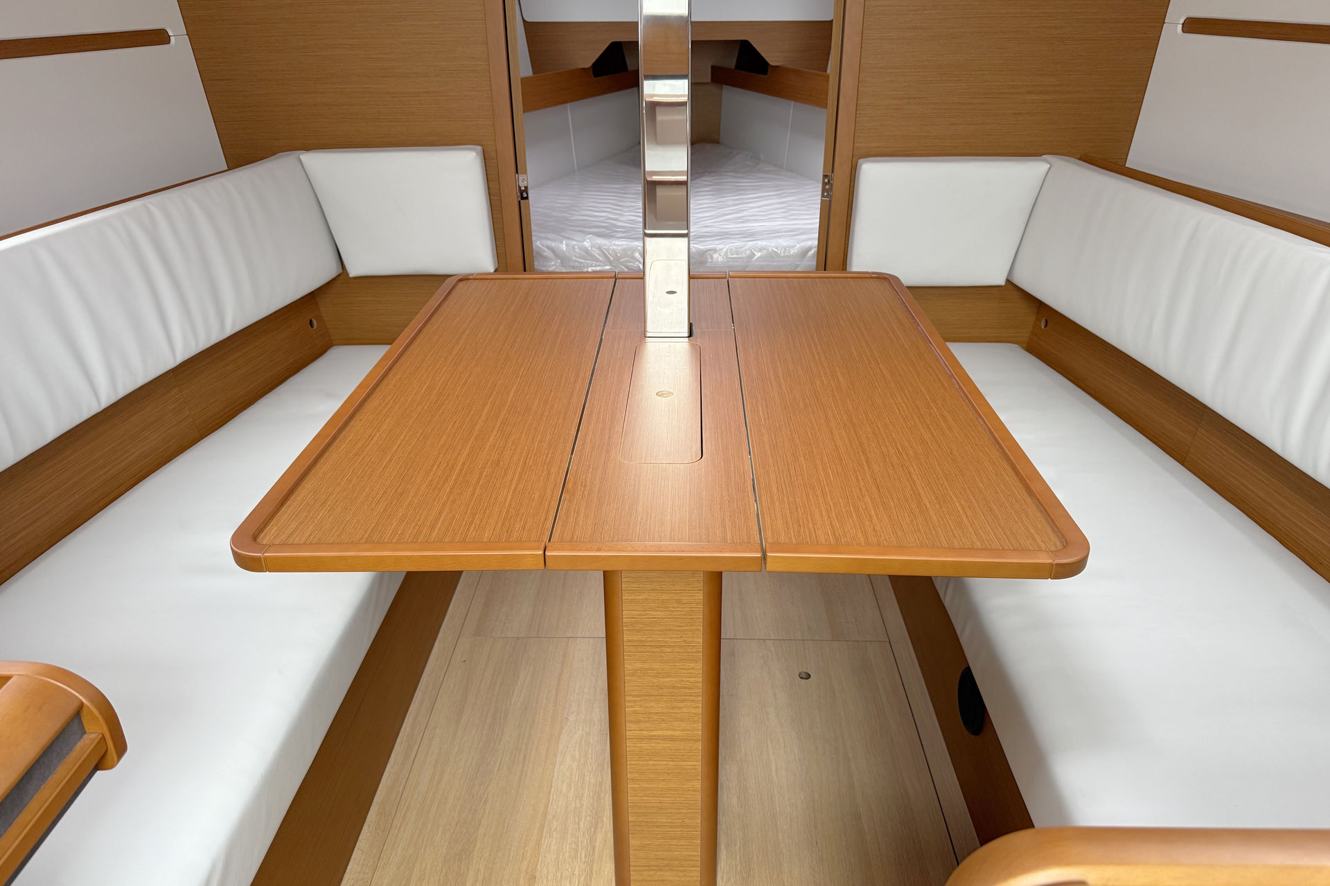 Sun Odyssey 349 - 2 cab. — photo 25