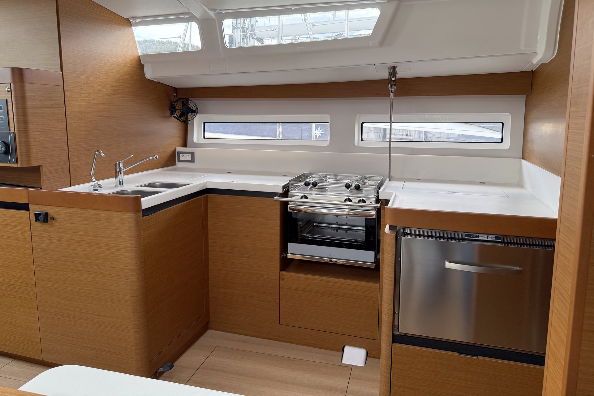 Sun Odyssey 490 - 5 + 1 cab. — photo 5
