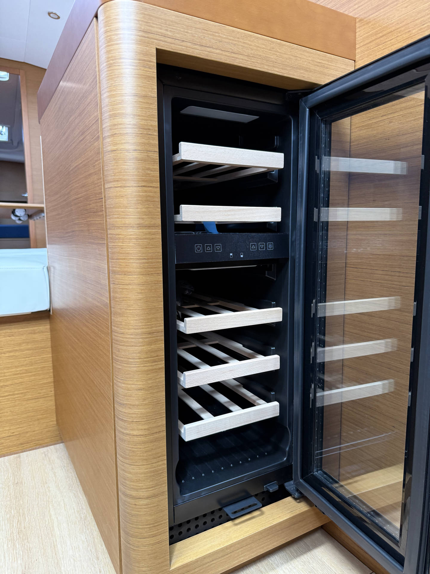 Sun Odyssey 490 - 5 + 1 cab. — photo 10