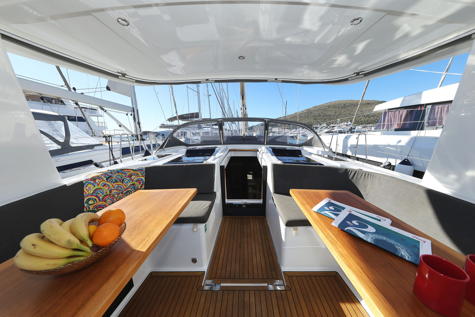 Hanse 588 - 5 + 1 cab. — photo 12
