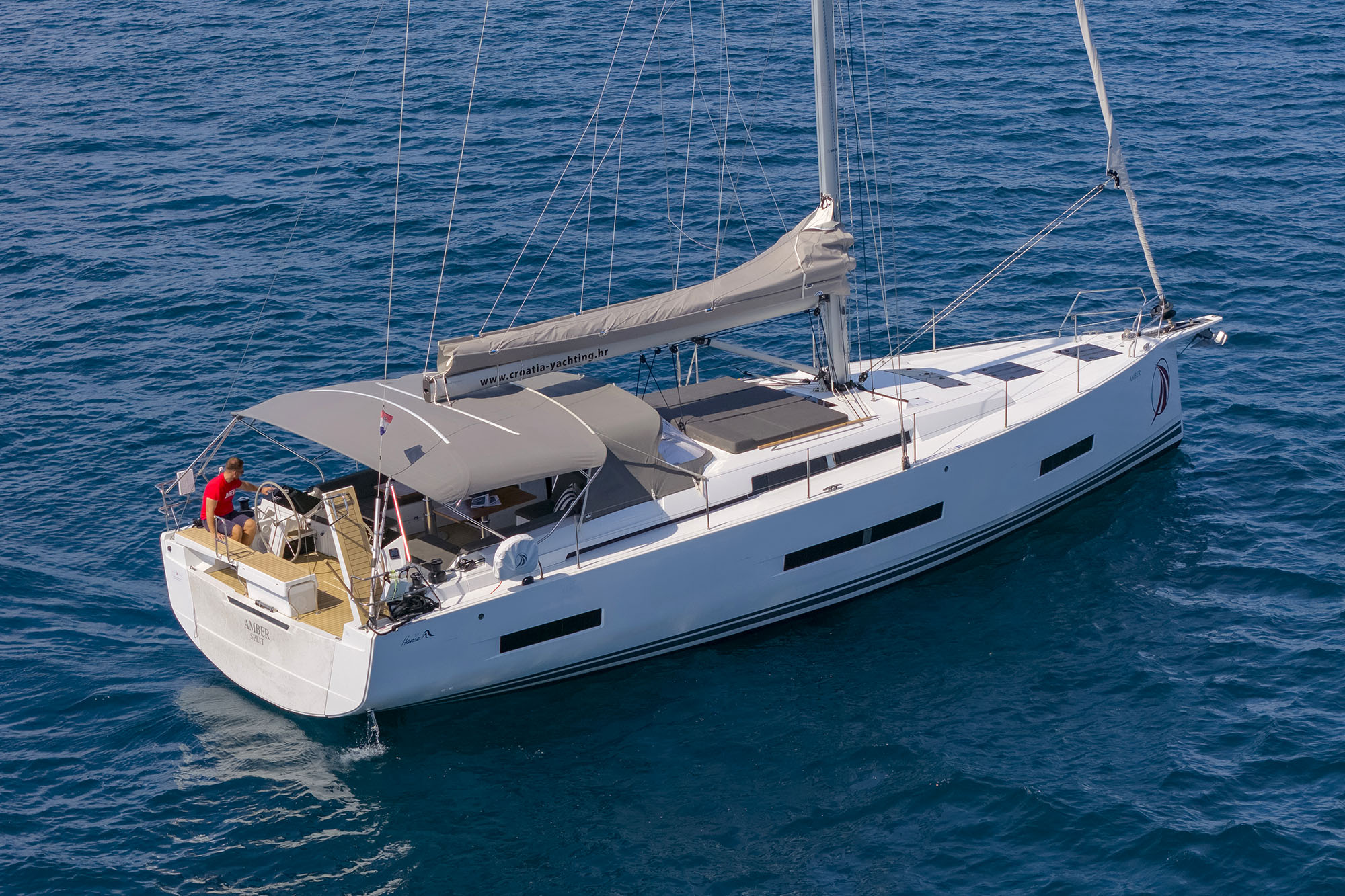 Hanse 510 - 4 + 1 cab. — photo 6