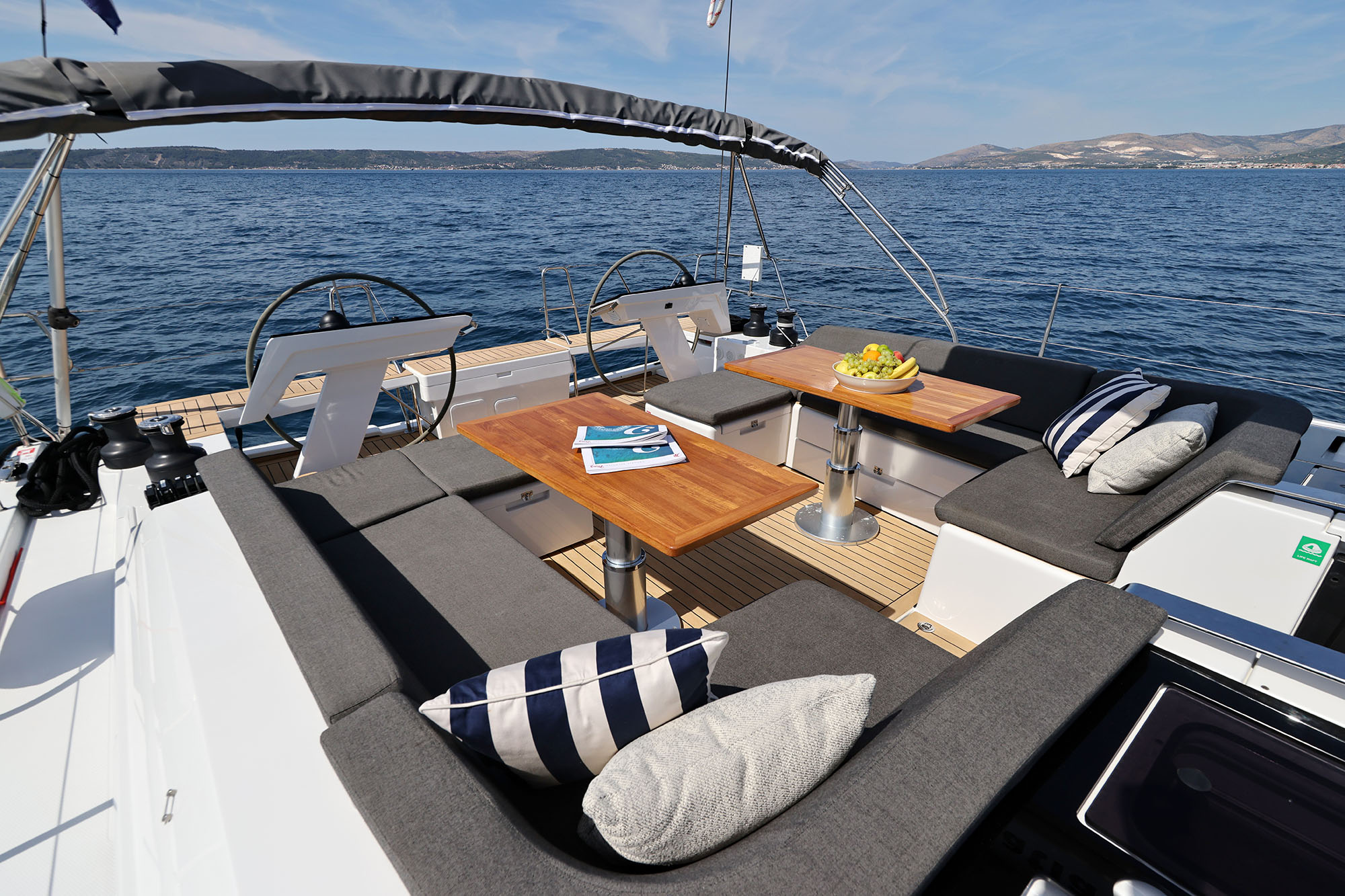 Hanse 510 - 4 + 1 cab. — photo 9