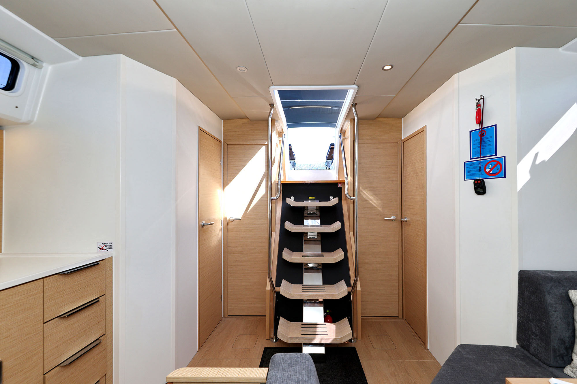 Hanse 510 - 4 + 1 cab. — photo 13