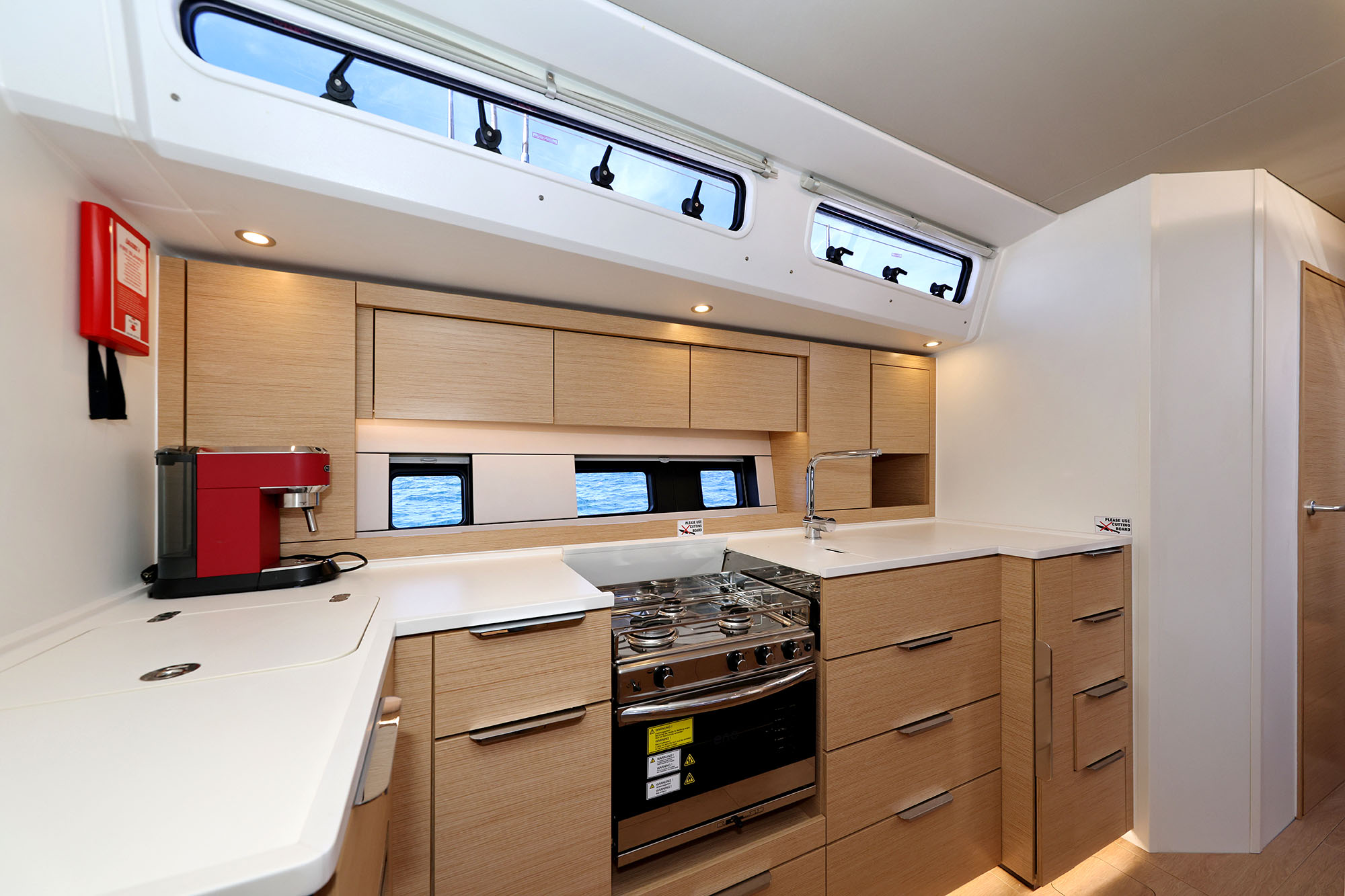Hanse 510 - 4 + 1 cab. — photo 17