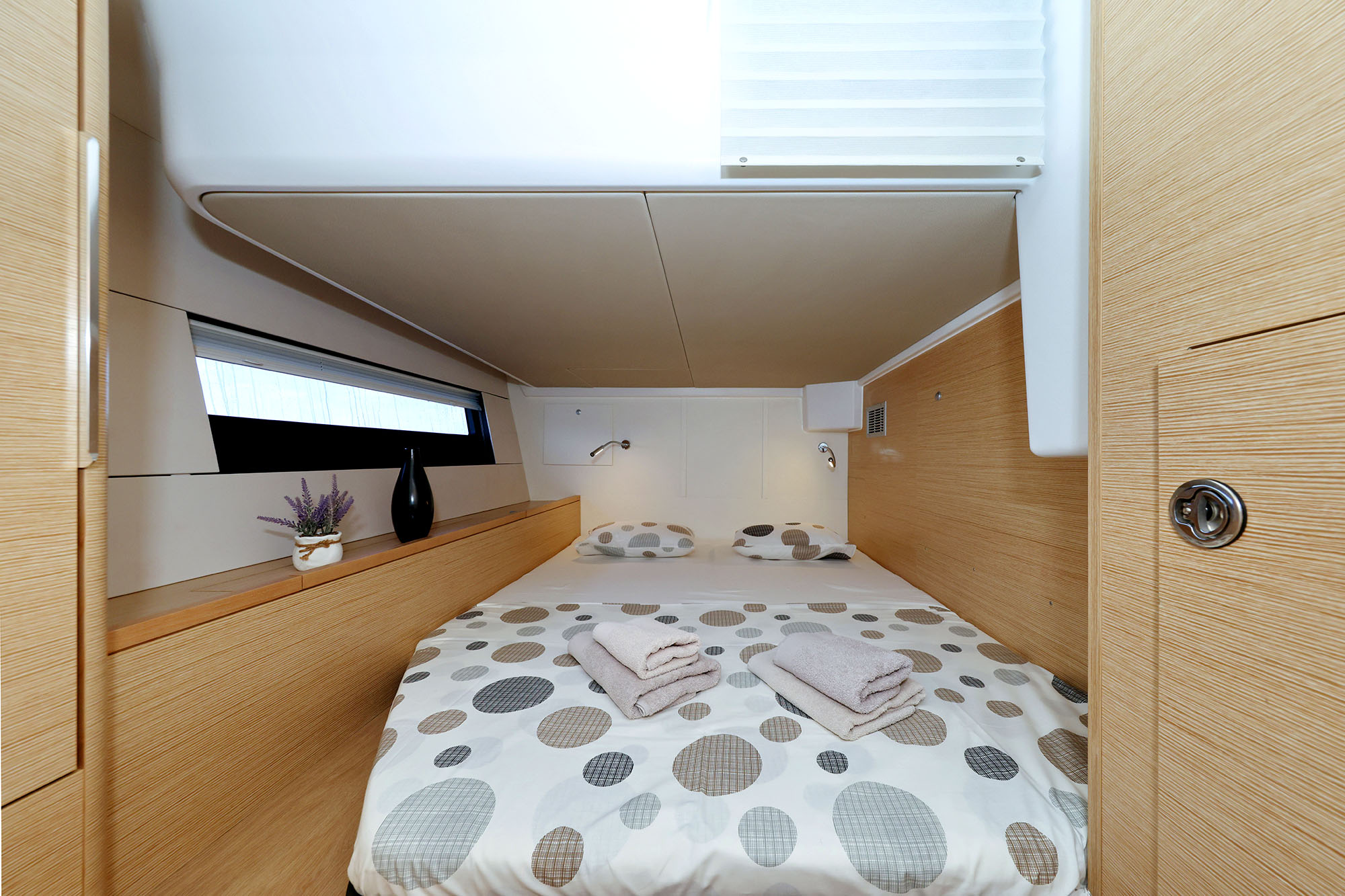 Hanse 510 - 4 + 1 cab. — photo 23