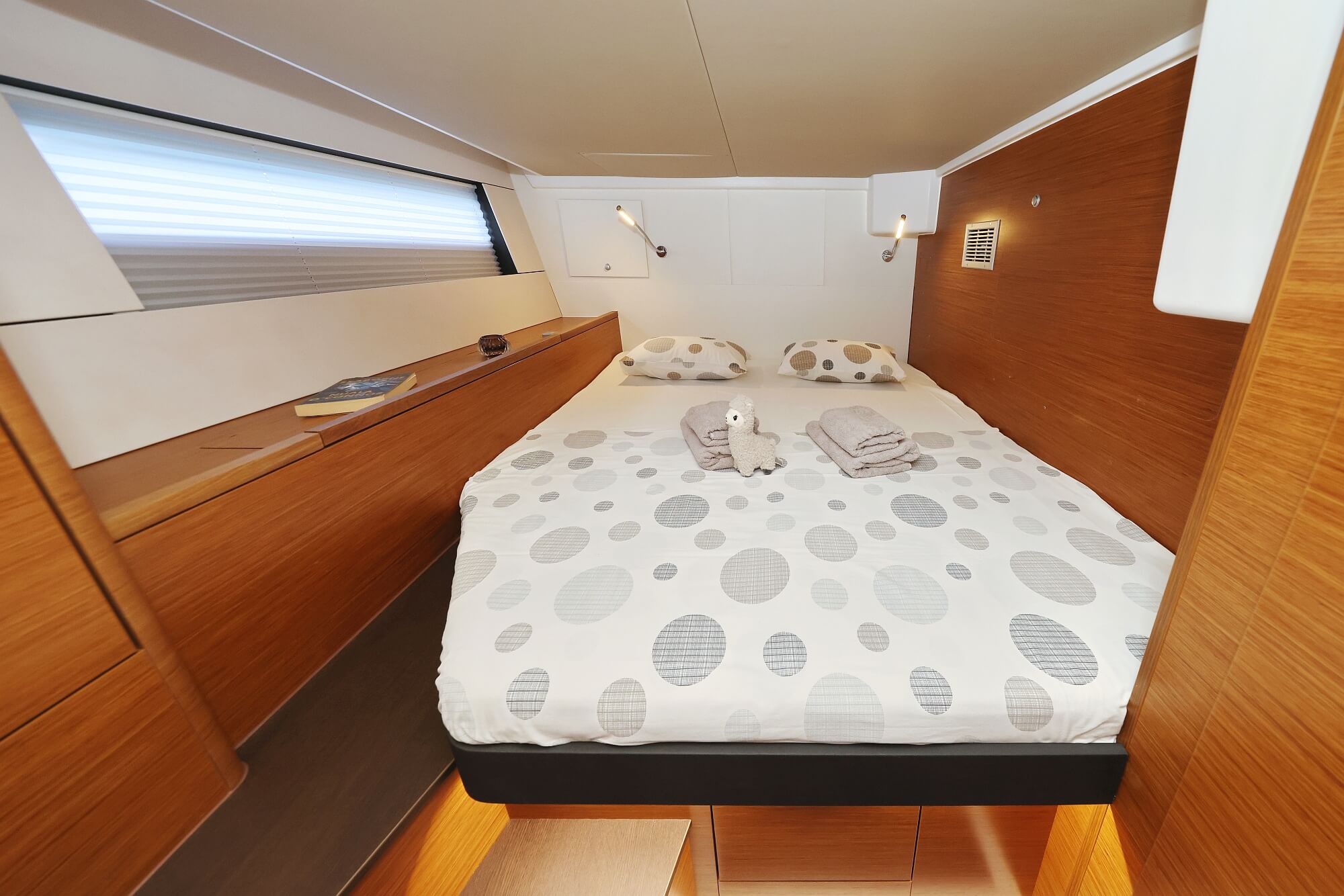 Hanse 510 - 5 + 1 cab. — photo 32