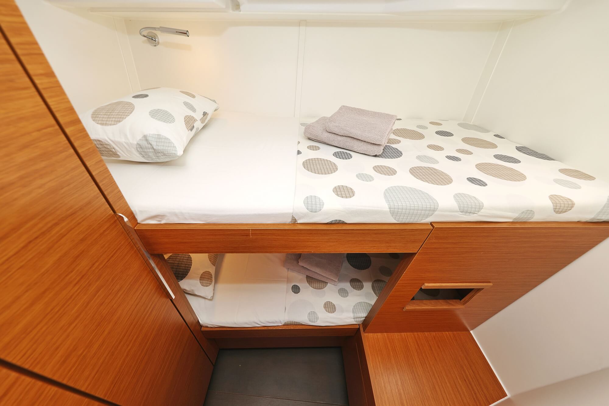 Hanse 510 - 5 + 1 cab. — photo 36