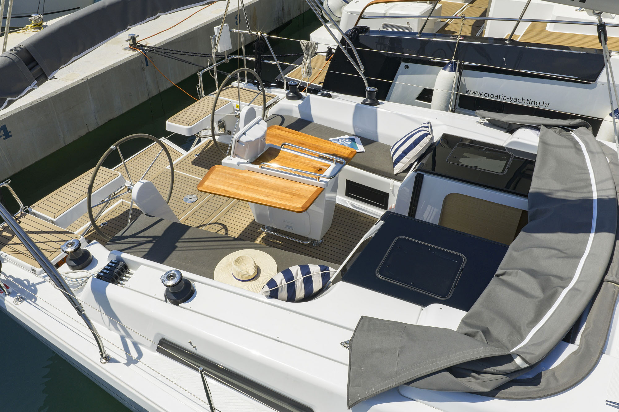Hanse 418 - 3 cab. — photo 7