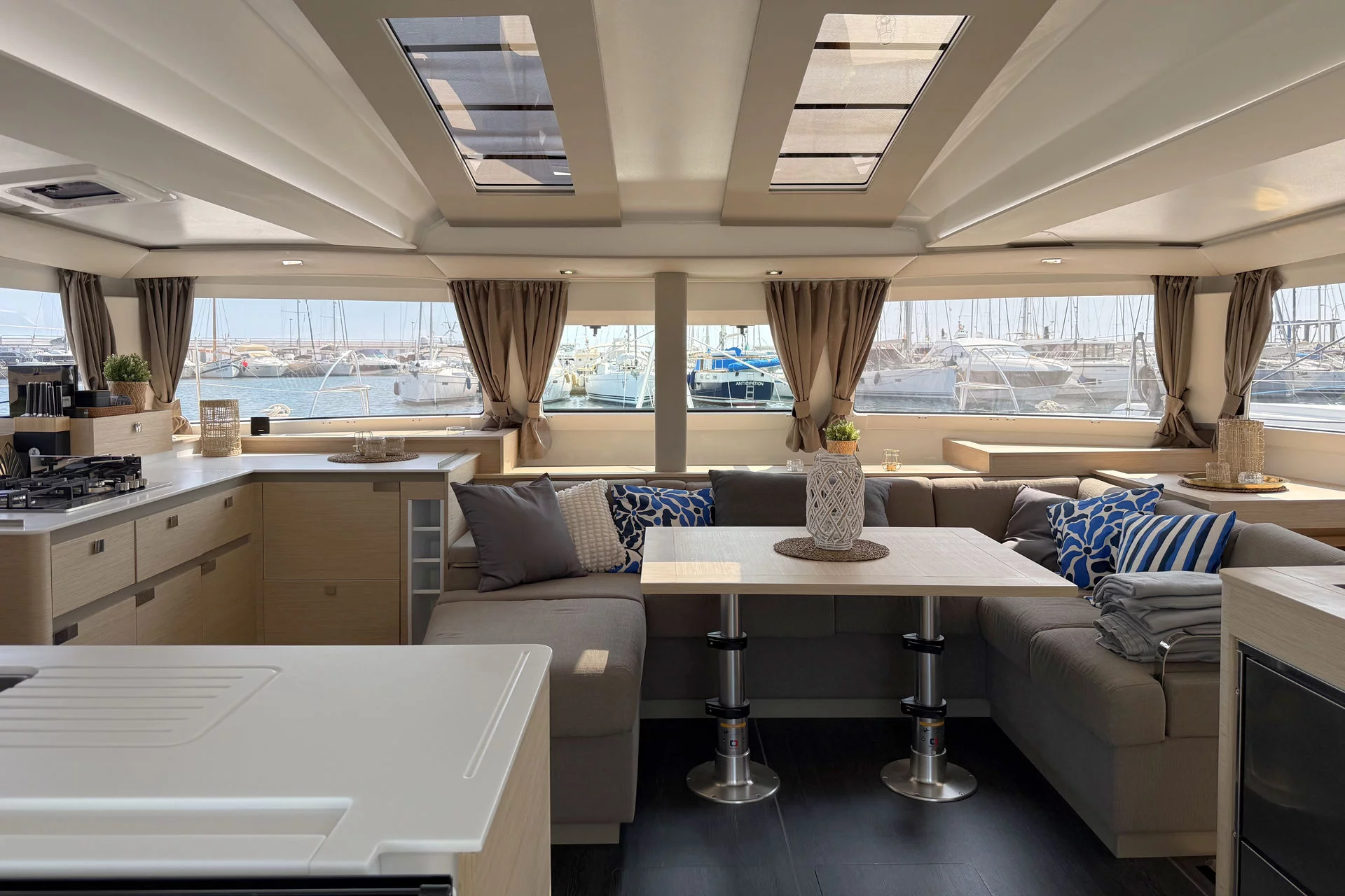 Fountaine Pajot Elba 45 - 3 cab. (Yara)  - 15