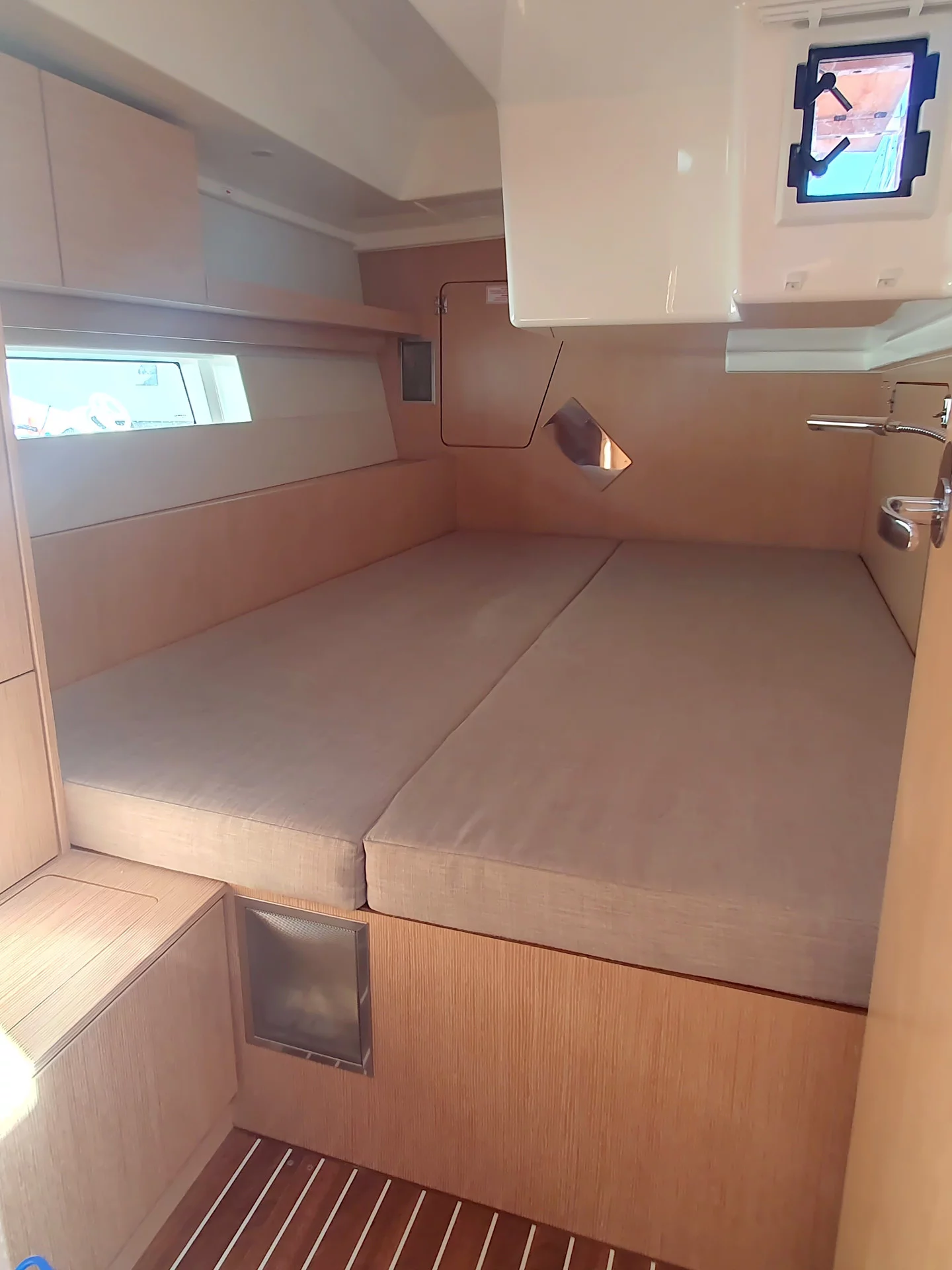 Bavaria C45 - 4 cab. (Whisper)  - 18
