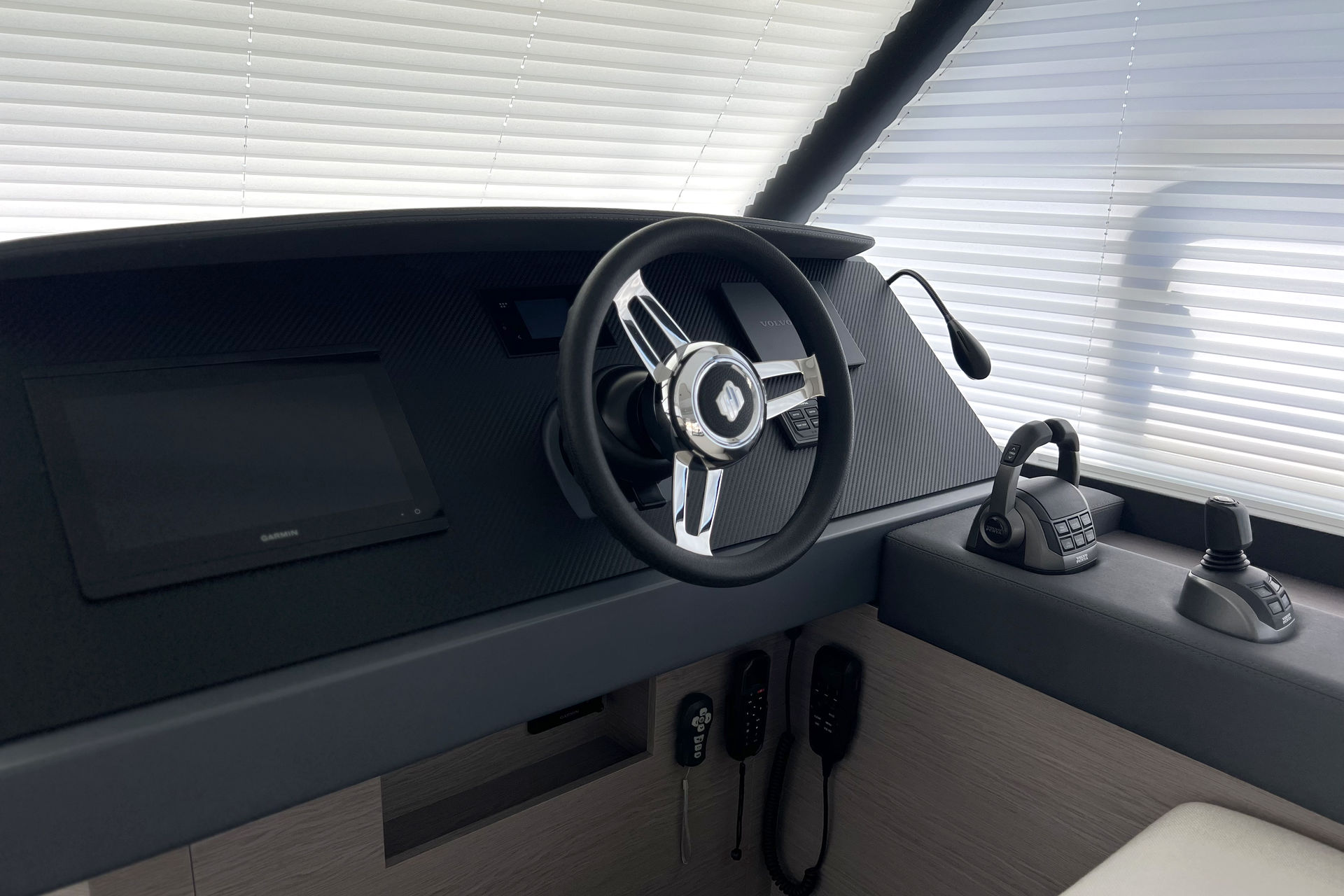 Fountaine Pajot MY6 — photo 12