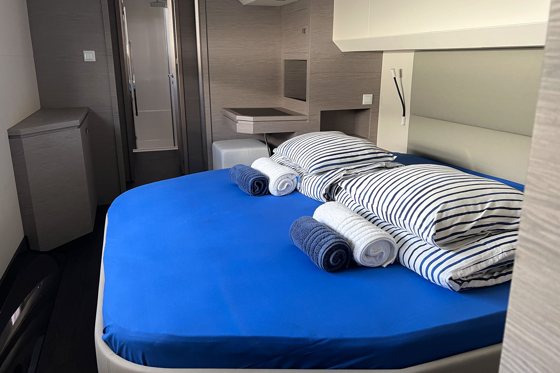 Fountaine Pajot MY6 — photo 15