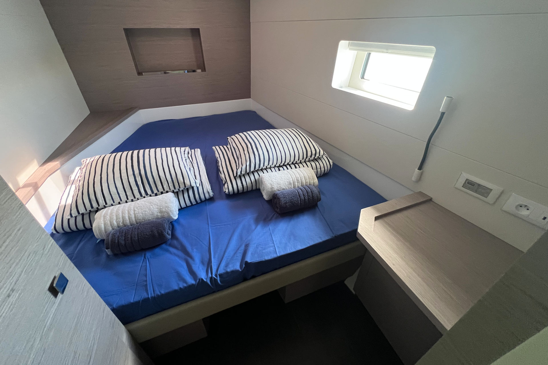 Fountaine Pajot MY6 — photo 16