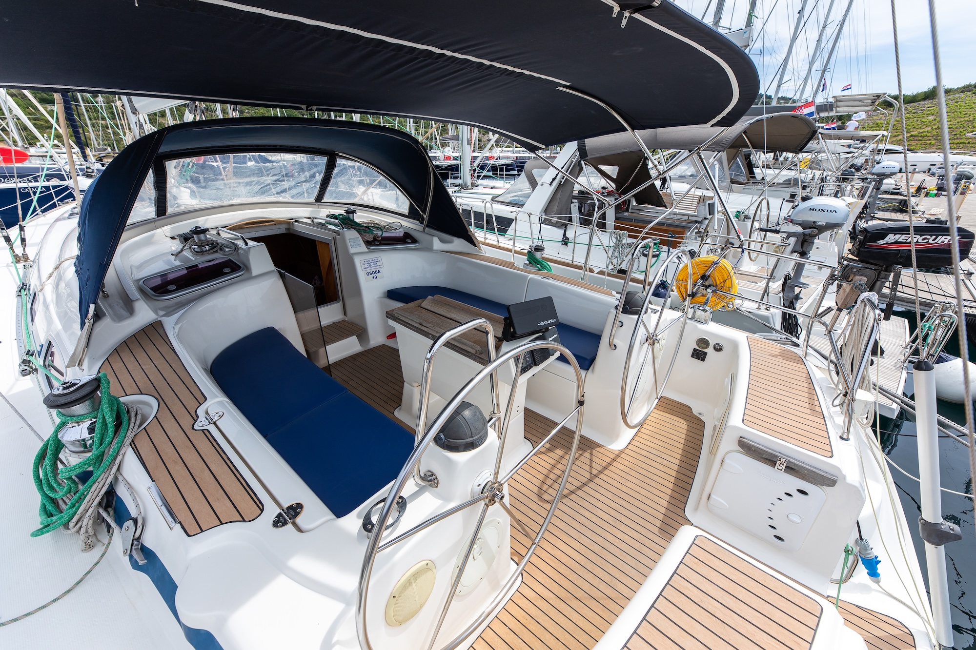 Bavaria 46 Cruiser — photo 8