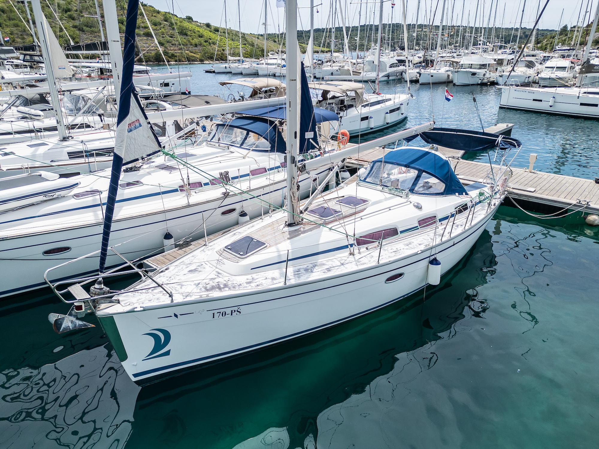 Bavaria 34 Cruiser - 2 cab. — photo 1