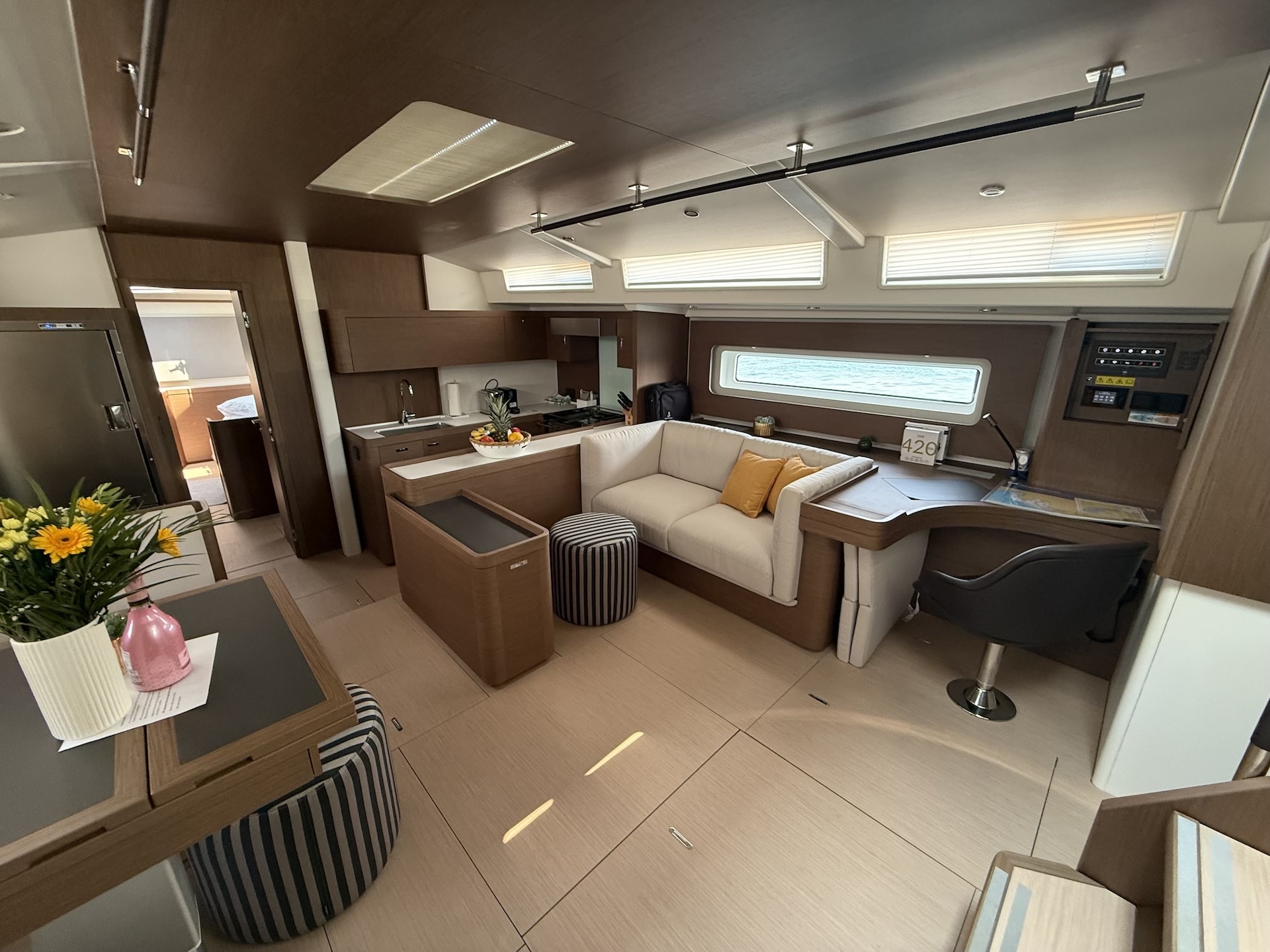 Oceanis 60 - 3 + 1 cab. — photo 10