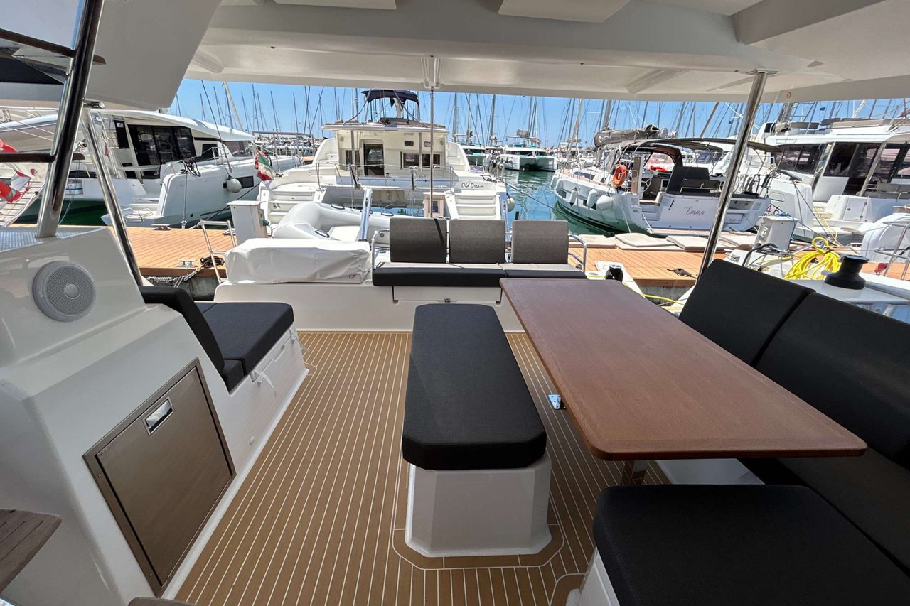 Fountaine Pajot Astrea 42 - 4 + 1 cab. — photo 20