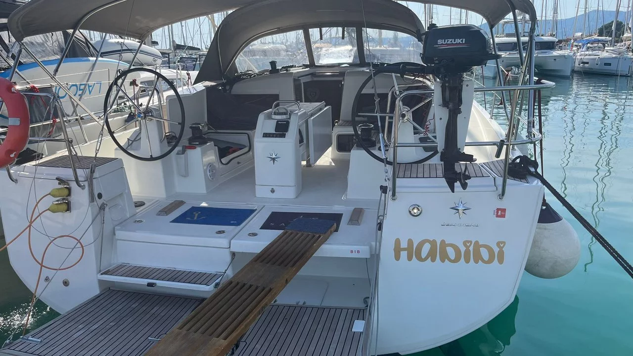 Sun Odyssey 440 (Habibi)  - 11