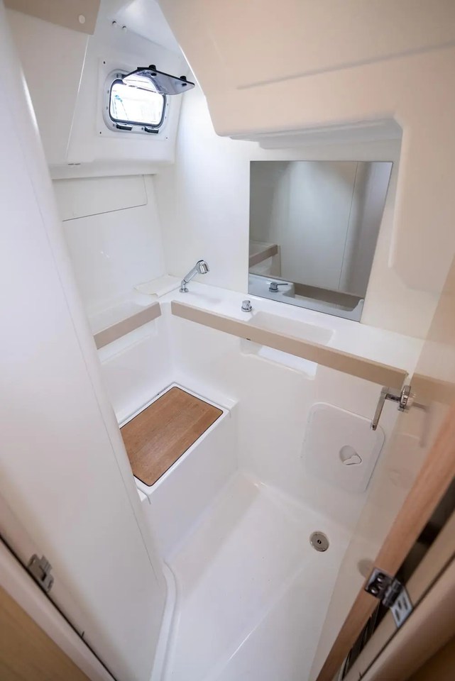 Photo #11 - Oceanis 35.1 (Malilu) in Toulon - 42052