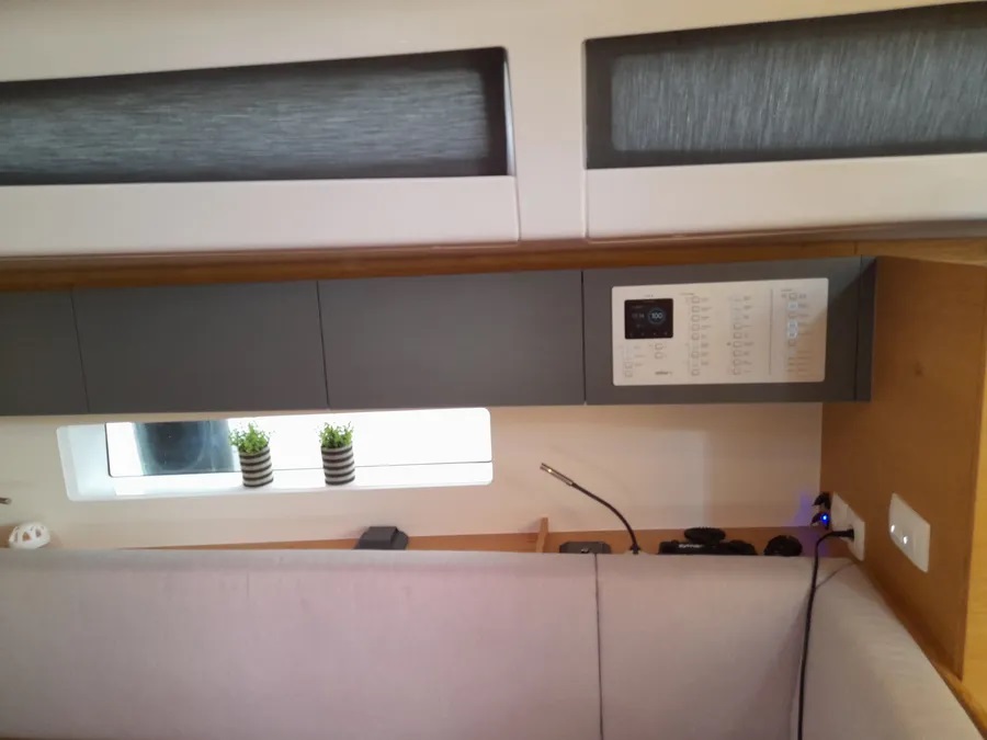 Photo #9 - Elan Impression 43 - 4 cab. (Unity) in Atene - 42074