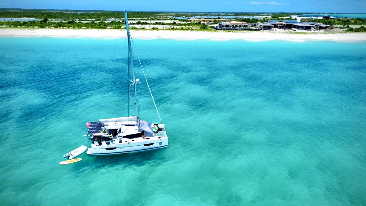 Fountaine Pajot Lucia 40 - 4 cab. (Aqua Panda)  - 4