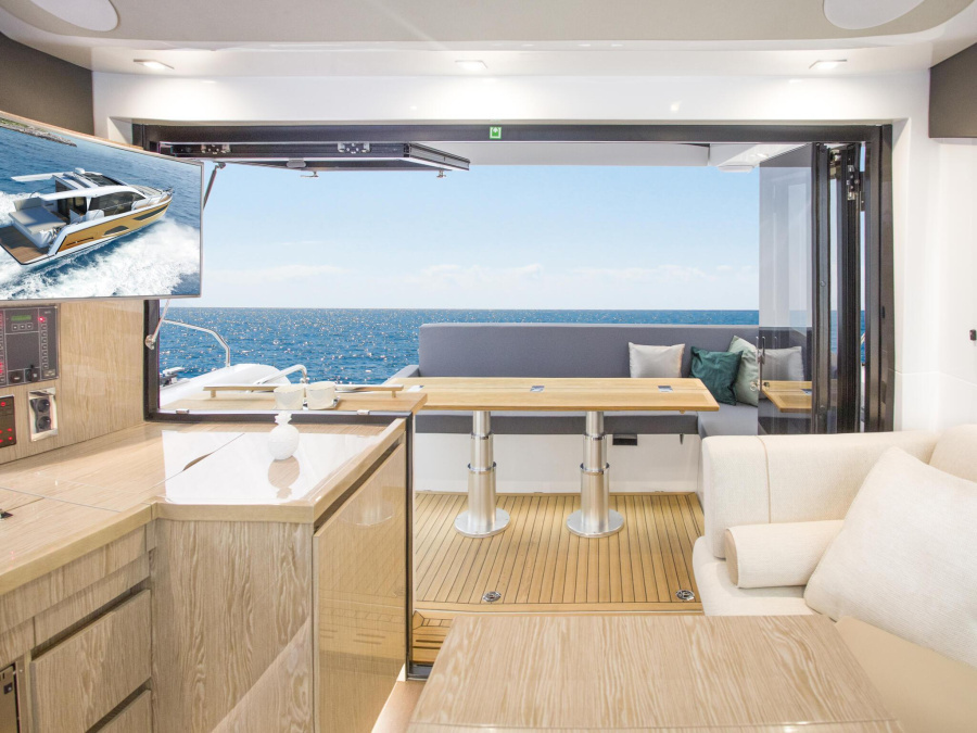 Sealine C390 — photo 20