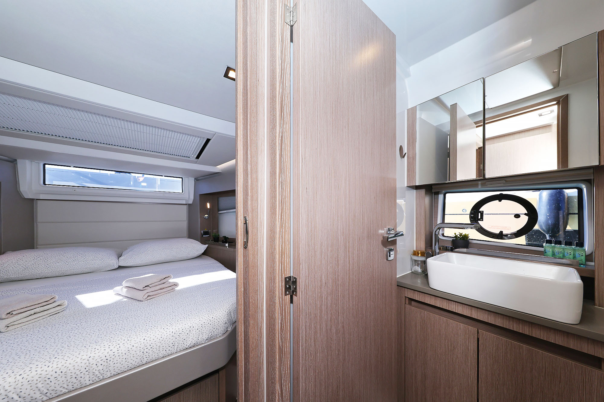 Sealine C390 — photo 33