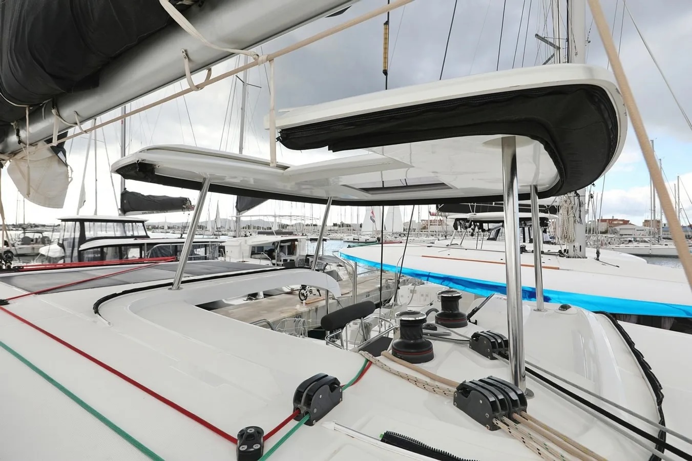 Photo #9 - Lagoon 42 - 4 + 2 cab. (Lila) in Kastela - 42112