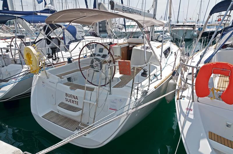 Sun Odyssey 33i (Buena Suerte)  - 2