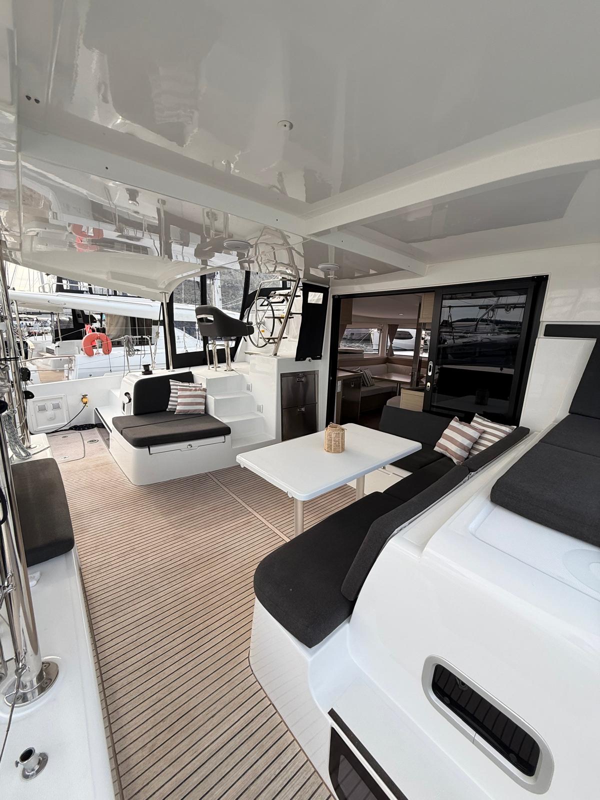 Lagoon 42 - 4 + 2 cab. — photo 10
