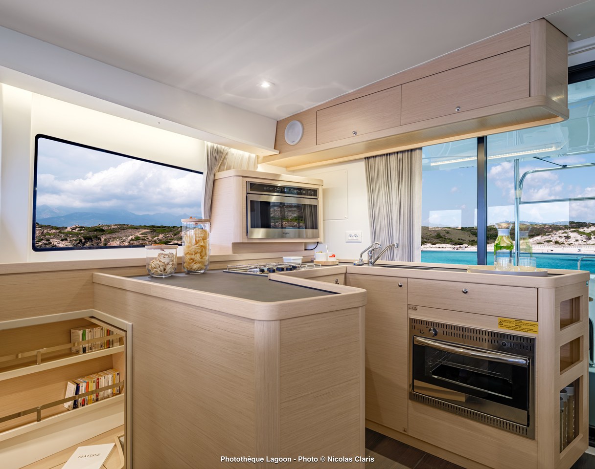 Photo #15 - Lagoon 42 - 4 + 2 cab. (Lizzy II) in Trogir - 42247