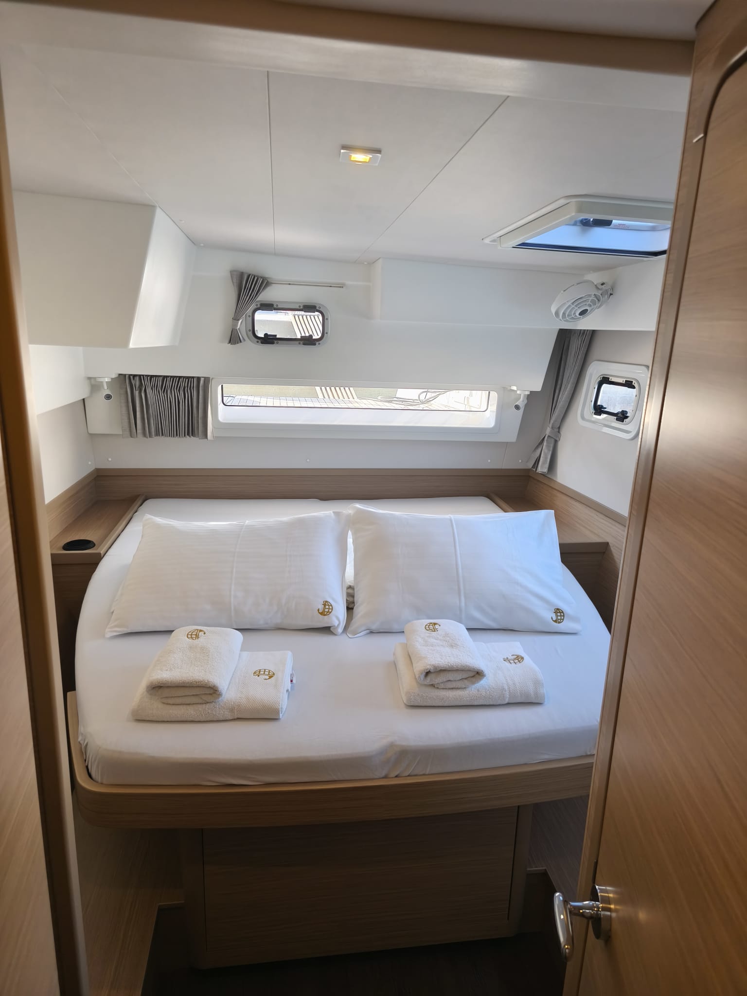 Lagoon 42 - 4 + 2 cab. — photo 16