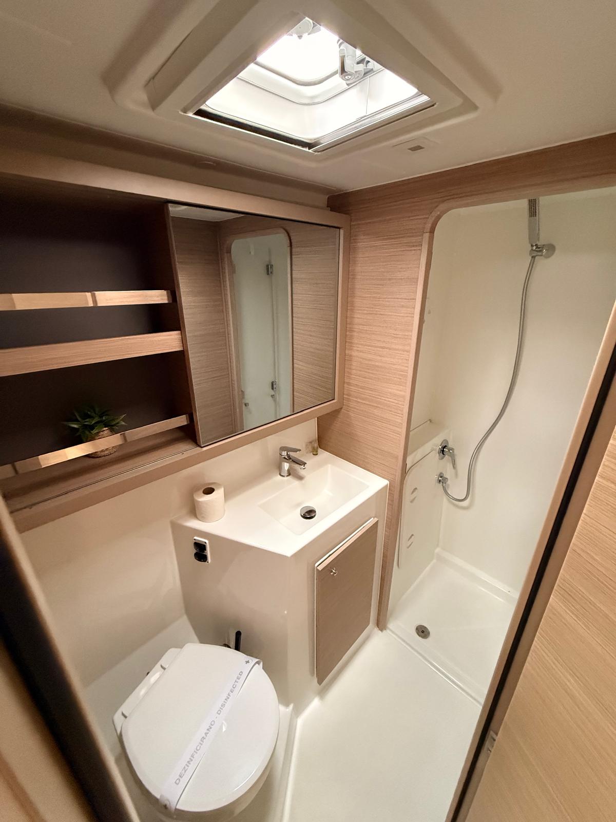 Lagoon 42 - 4 + 2 cab. — photo 16