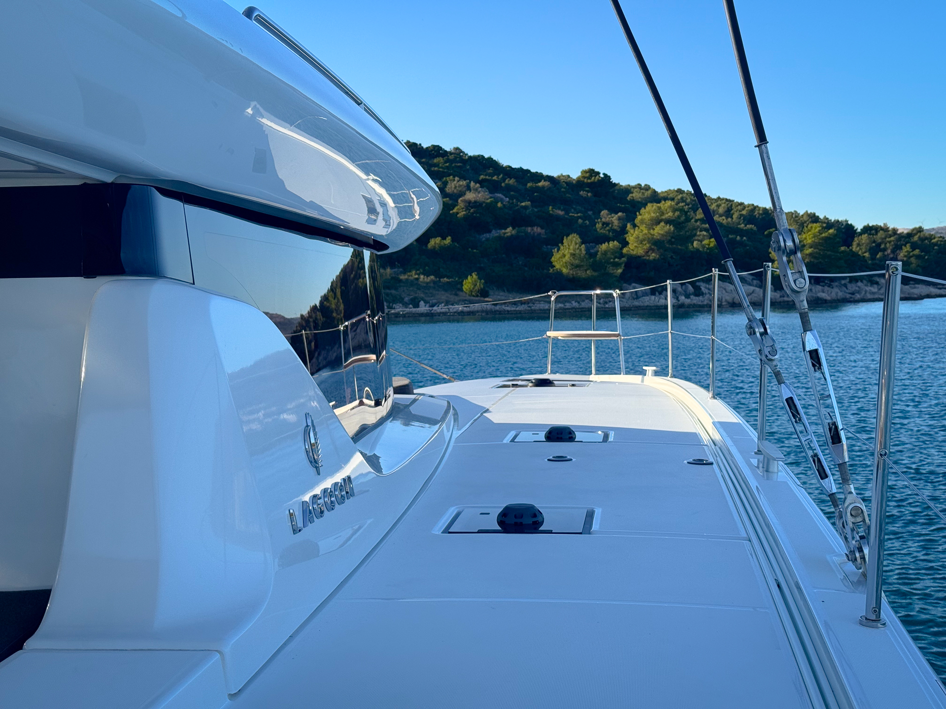 Lagoon 43 - 4 + 2 cab. — photo 13