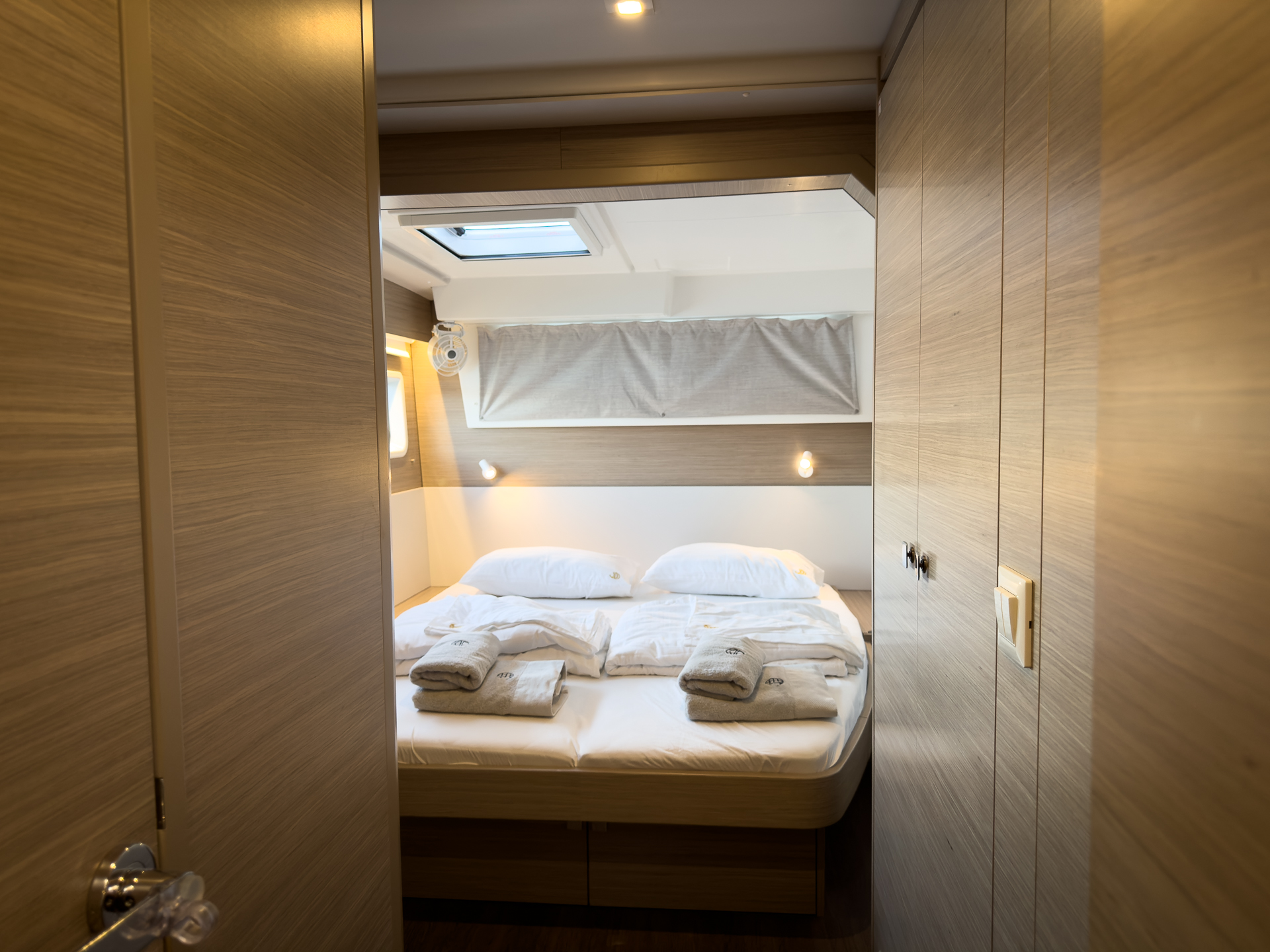 Lagoon 43 - 4 + 2 cab. — photo 21